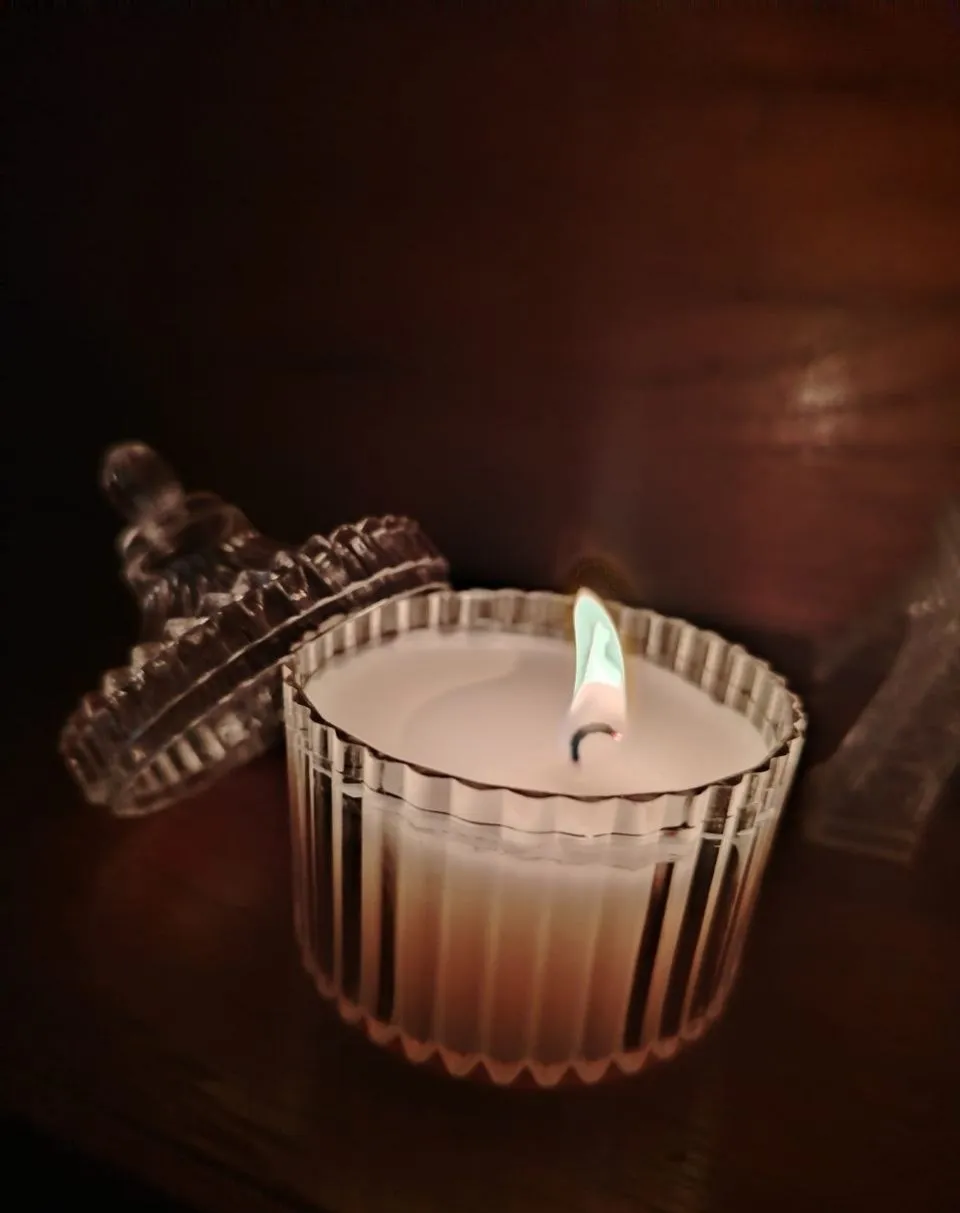 شموع عطرية فواحه 
